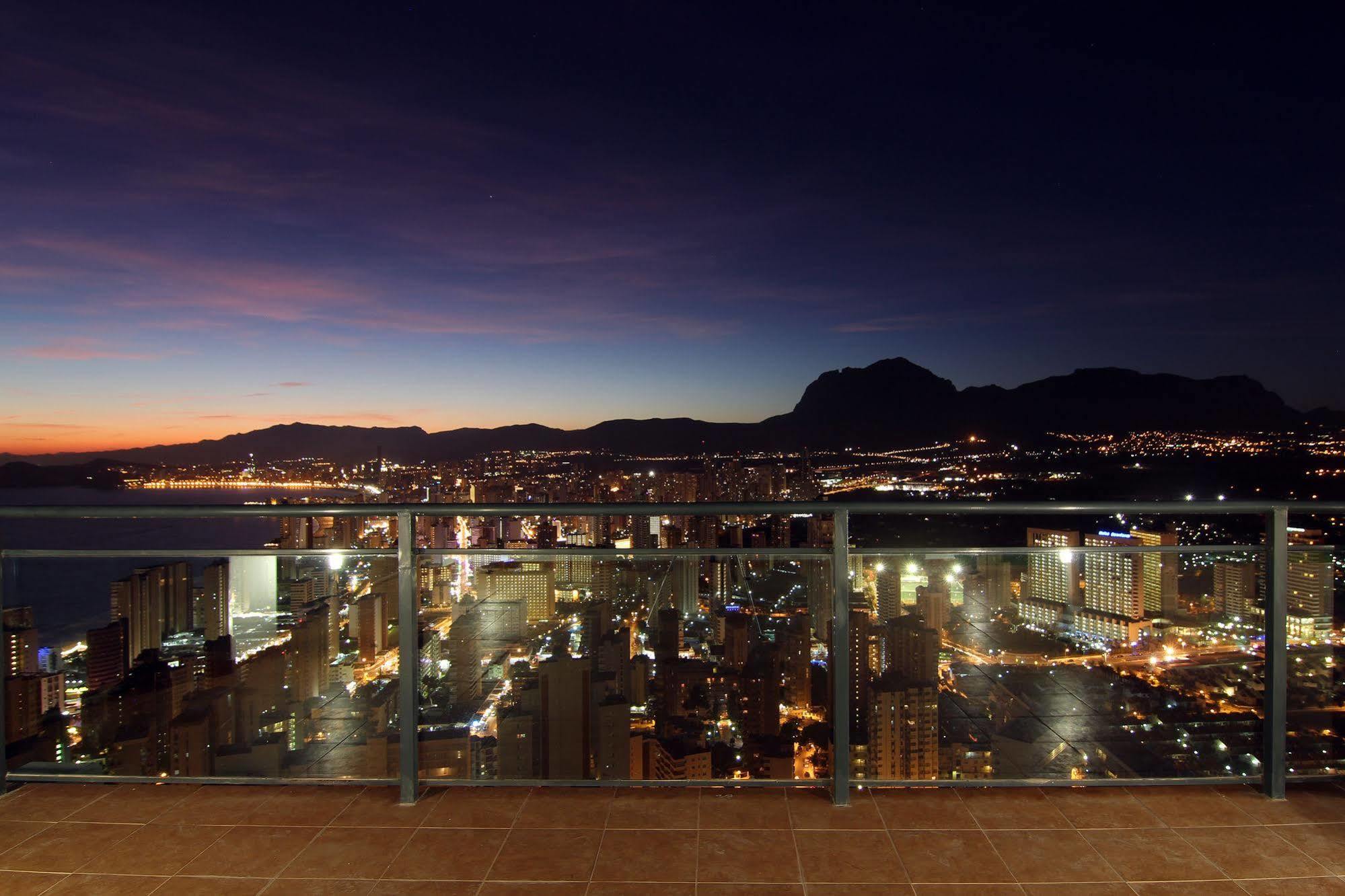 Pierre & Vacances Benidorm Horizon エクステリア 写真
